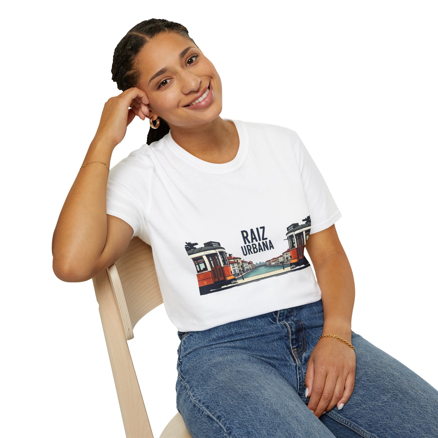 Raiz Urbana Unisex T-Shirt – Lisbon Tram Design | Cultura Portuguesa Collection
